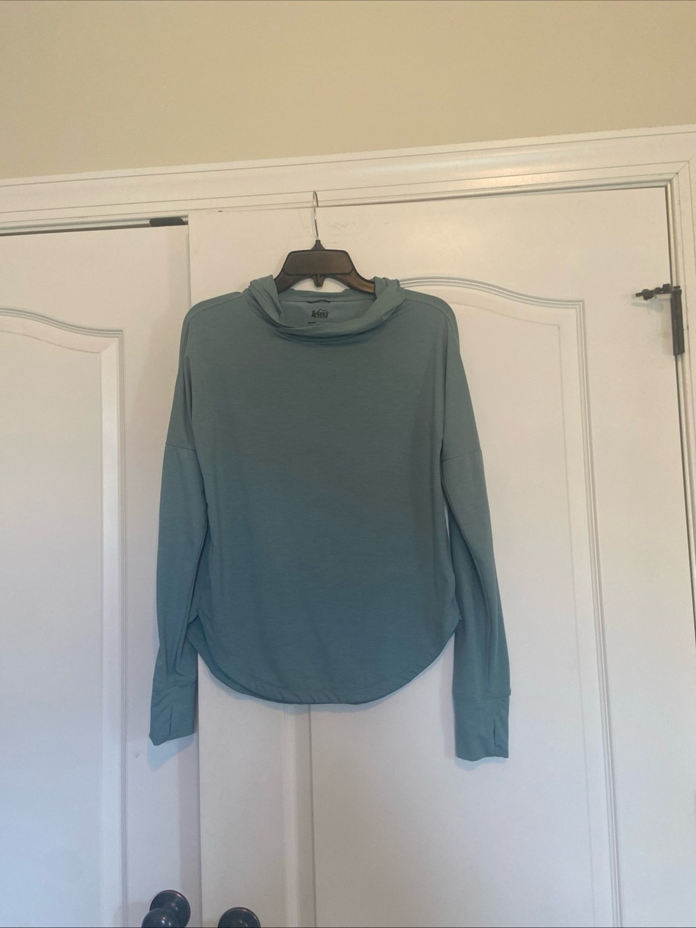 REI Lightweight Hoodie Top in Dusty Teal